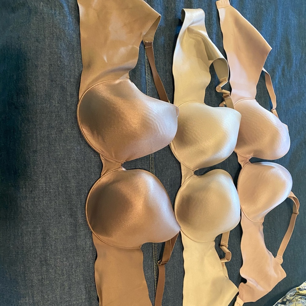 Satin padded underwire bra